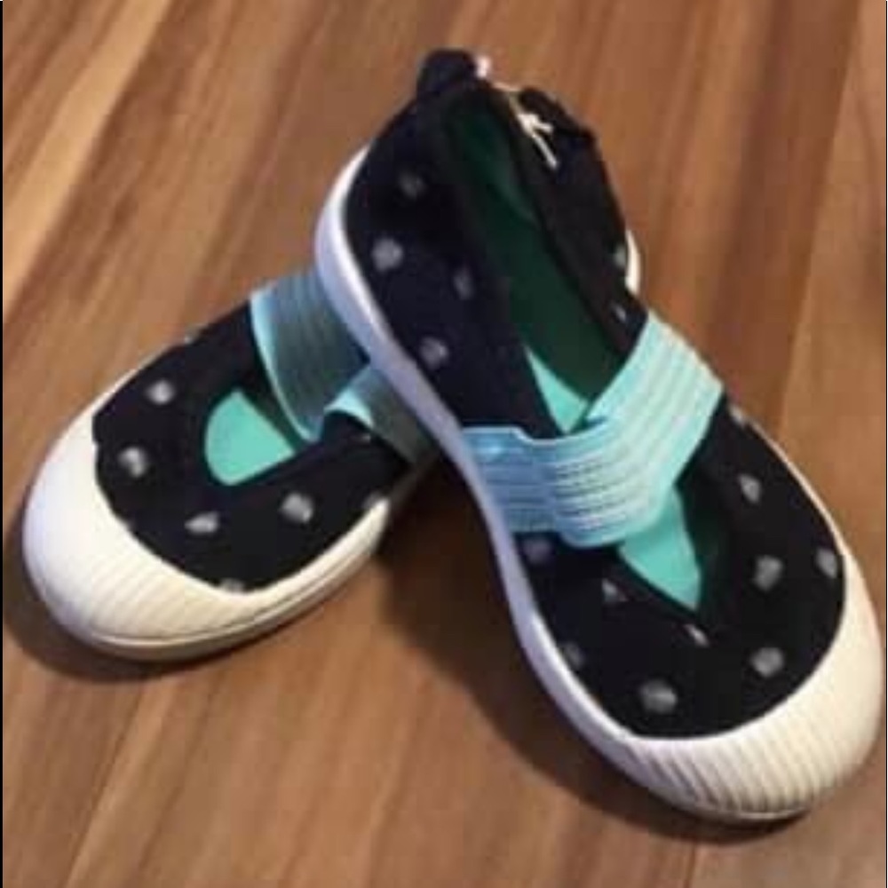 Slip on sneakers